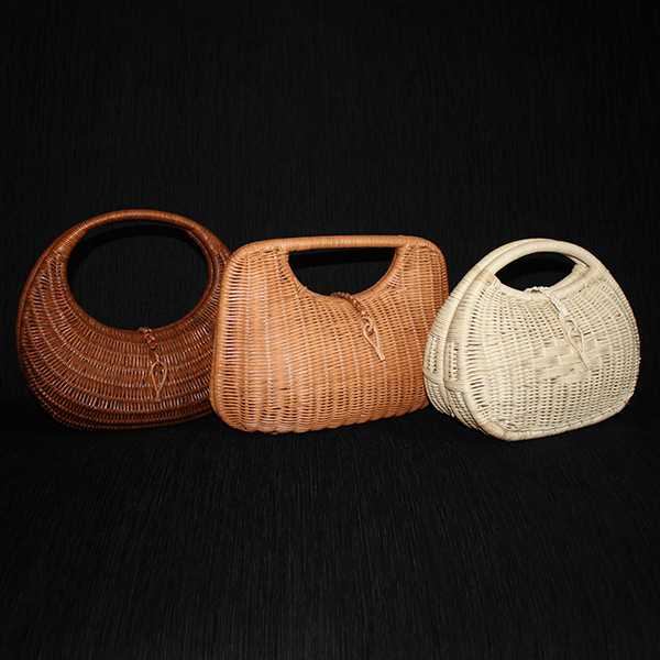petile selection rattan and pandan bag 2